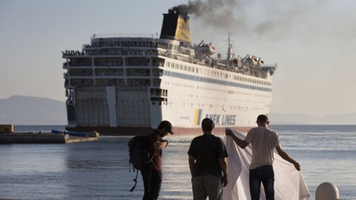 Fähre  bringt Syrer nach Thessaloniki