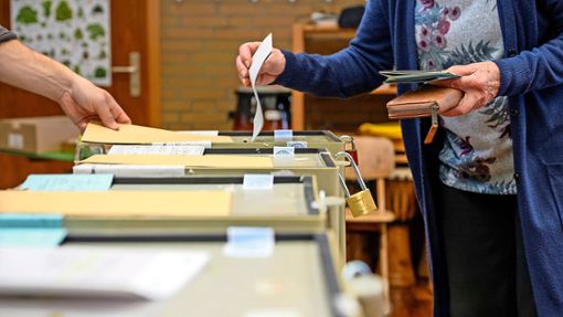 Die Wähler bestimmen über die Zusammensetzung der Gemeinderäte. Nicht zweifelsfrei ist geklärt, welche Folgen der Fraktionswechsel  eines Kandidaten hat. Foto: dpa/Pia Bayer