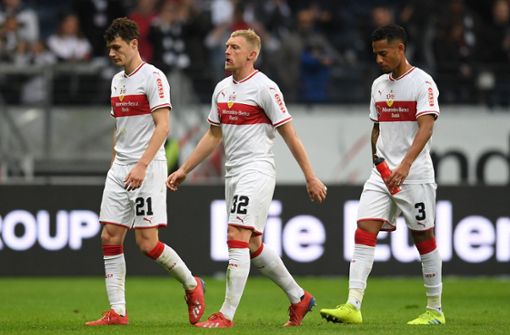Mal wieder enttäuschte Spieler des VfB Stuttgart – auch bei Eintracht Frankfurt gab es nichts zu holen. Foto: Getty