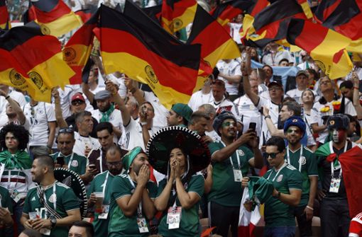 Weil die Fans über die Stränge schlugen, droht dem mexikanischen Fußball-Verband nun Ärger. Foto: AP