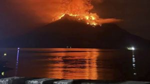 In Indonesien ist der Vulkan Ruang ausgebrochen. Foto: dpa/Uncredited