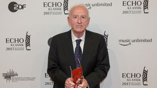 Der Pianist Maurizio Pollini bei der Verleihung des Echo-Klassik im Jahr 2017. Foto: picture alliance / Axel Heimken/dpa