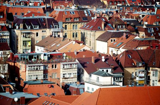 Hohe Mieten und Kaufpreise für Wohnungen treibt viele Stuttgarterinnen und Stuttgarter um. Foto: dpa/Marijan Murat
