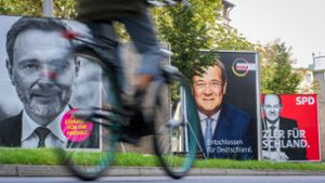 Wahlwerbung in Berlin: Am Sonntag werden die Parteien endgültig erfahren, ob ihre Kampagnen gezogen haben oder nicht. Foto: dpa/Kay Nietfeld