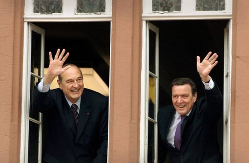 Mit dem damaligen Bundeskanzler Schröder stemmte sich Präsident Jacques Chirac gegen den Irakkrieg. Foto: dpa/Oliver Berg