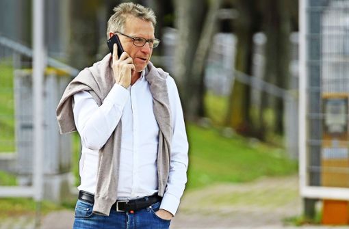 Gut vernetzt: der VfB-Sportchef Michael Reschke pflegt in der Fußballszene gute Kontakt. Foto: Baumann