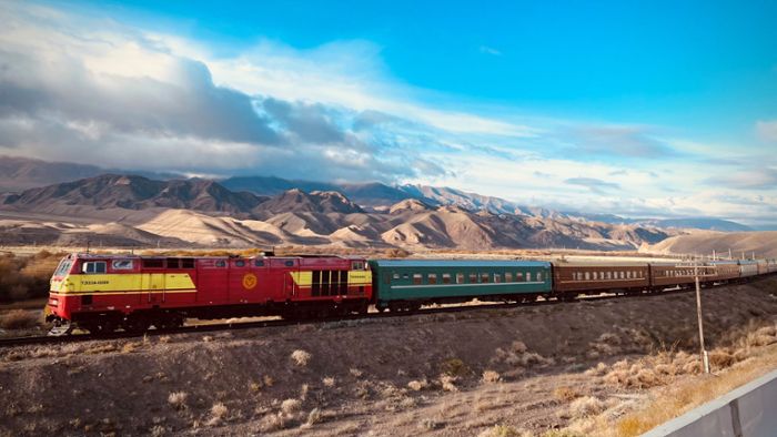 Im Zug durch Zentralasien: Auf der sagenhaften Seidenstraße