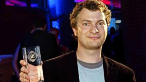 Stefan Sichermann nimmt 2013 den Grimme-Online-Award entgegen Foto: dpa