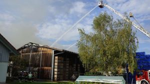 In einer Obstlagerhalle in Uhldingen-Mühlhofen hat es gebrannt. Foto: KFV Bodenseekreis
