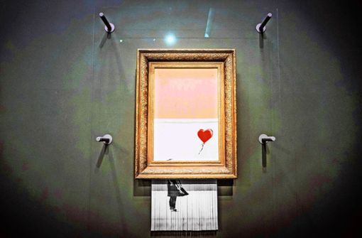 Am 2. Februar war um 22 Uhr Schluss: Banksys „Love is in the Bin“ geht an die Besitzerin zurück. Foto: Lichtgut/Achim Zweygarth