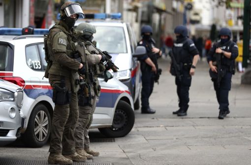 Am Montagabend hatte ein Islamist einen Terroranschlag in Wien verübt. Foto: AP/Matthias Schrader