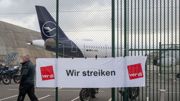 Streik bei der Lufthansa: Verdi ruft Luftsicherheitspersonal auch am Freitag zu Warnstreiks auf