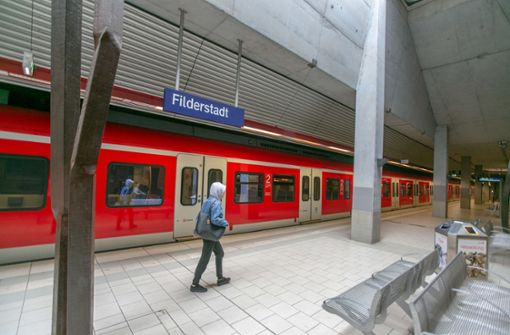 Hält die S-Bahn künftig öfter in Filderstadt? Foto: Roberto Bulgrin