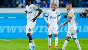 Der FC Schalke 04 nutzt die Patzer der Konkurrenten wieder nicht. Foto: dpa/Uwe Anspach