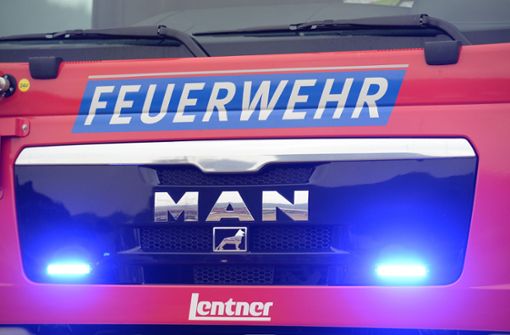 Im Kreis Ludwigsburg rückte die Feuerwehr am Mittwoch wegen eines Schwelbrands aus. Foto: picture alliance / dpa/Patrick Seeger