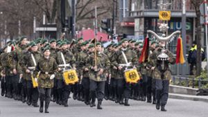 Soldaten der Bundeswehr bilden beim Staatsbesuch des englischen Königs in Deutschland eine Ehrenformation. (Archivbild) Foto: IMAGO/Chris Emil Janßen/IMAGO/Chris Emil Janssen