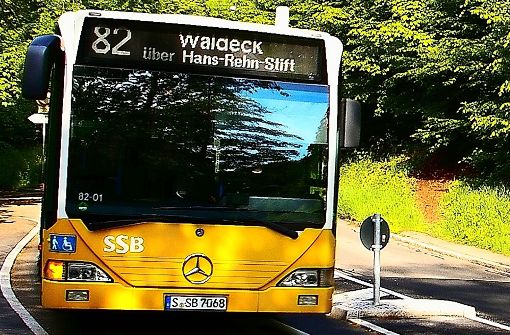 Die Busse der Linie 82 halten wieder am Hans-Rehn-Stift. Foto: dpa