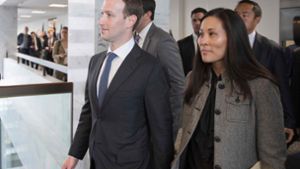 Facebook-Chef Mark Zuckerberg soll in den nächsten Tagen vor diversen US-Parlamentsausschüssen sprechen. Foto: AFP