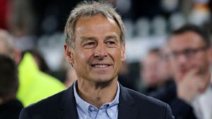 Jürgen Klinsmann sorgt in Stuttgart für Gesprächsstoff. Foto: Baumann