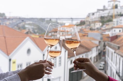 Saúde! Wein mit Aussicht in Porto. Foto: Rafael_Barros/Wow
