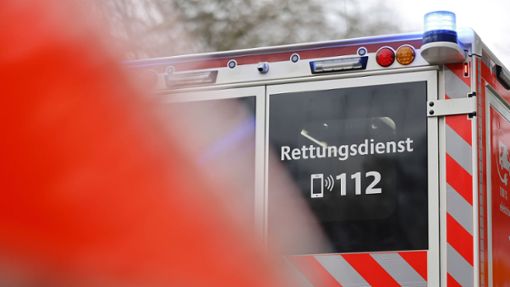 Der 78-Jährige wurde in eine Krankenhaus gebracht. (Symbolfoto) Foto: IMAGO/Christoph Hardt