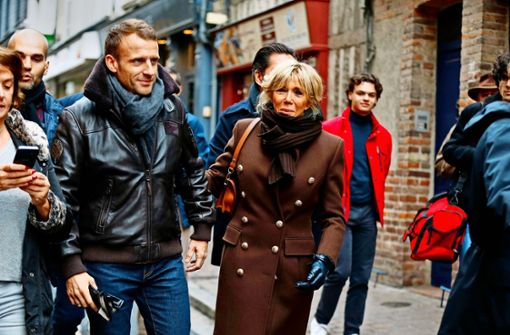 Vor der Gedenkwoche machen Macron und seine Gattin nochmal Pause in Honfleur. Foto: AFP