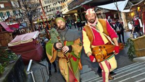 Das mittelalterlich gewandete Volk  lockt auch immer mehr Gäste aus Indien und Südamerika in die Esslinger Altstadt. Foto: Horst Rudel