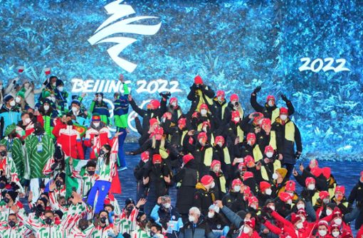 Das deutsche Team bei der Abschlussfeier: Was bleibt von den Olympischen Winterspielen 2022 in Peking? Foto: dpa/Michael Kappeler