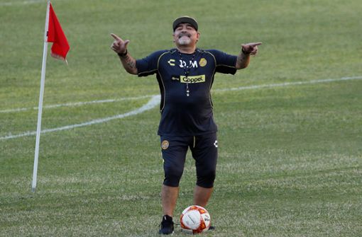 Für extravagante Auftritte bekannt: Argentinniens früherer Fußballstar Diego Maradona. Foto: AP