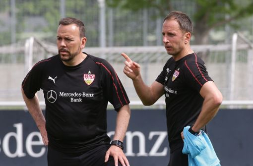 Neues Trainerduo beim VfB Stuttgart II: Chefcoach Paco Vaz (li.), Assistent Tobias Rathgeb. Foto: Baumann