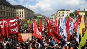 An Christi Himmelfahrt haben Zehntausende in München gegen die Polizeigesetz-Änderung demonstriert. Foto: dpa