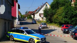 Die Polizei ermittelt nach dem schrecklichen Vorfall in Filderstadt. Foto: Andreas dpa