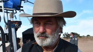Alec Baldwin vor dem tödlichen Unfall am Set des Westerns Rust im Jahr 2021 Foto: imago/ZUMA Wire