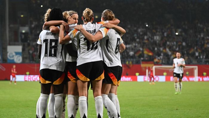 4:1-Sieg nach Blitzrückstand: DFB-Frauen klar auf EM-Kurs