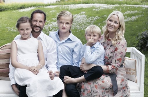 Prinzessin Ingrid Alexandra von Norwegen mit ihren Eltern Haakon und Mette-Marit sowie ihren Brüdern Marius (Mitte) und Sverre Magnus. Foto: The royal court;königshof