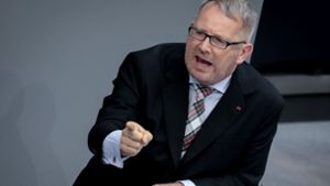 Johannes Kahrs, Sprecher des gemäßigten  Seeheimer Kreises in der SPD, warnt seine Partei vor einem erneuten Austausch des Führungspersonals. Foto: dpa