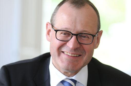 Der Präsident des Baden-Württembergischen Genossenschaftsverbands, Roman Glaser, fordert ein Ende der Niedrigzinspolitik der Europäischen Zentralbank. Foto: BWGV