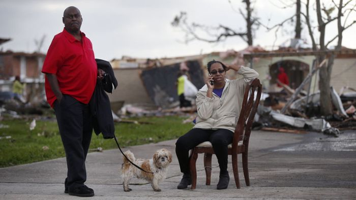 Tornado hinterlässt Zerstörungen und Verletzte