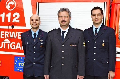 Abteilungskommandant Roland Häberle (Mitte) freut sich zusammen mit seinen Stellvertretern Florian Zieker und Mathias Messerle (von links) auf die  neue Aufgabe. Foto: Stahlberg