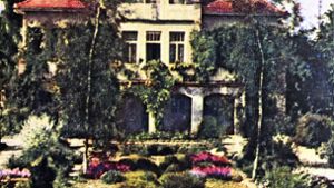 Auf dieser Fotografie sind das Haus  und der Schaugarten zu sehen – entworfen hat den Garten der Architekt Siegloch aus Cannstatt. Foto: privat