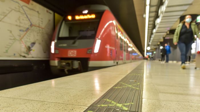 Analyse der S-Bahn Stuttgart: Wie die Bahnen ihre Verspätungen aufbauen