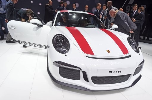 Porsche zeigt den Porsche 911 R. Mehr Modelle sehen Sie in unserer Bildergalerie. Foto: dpa