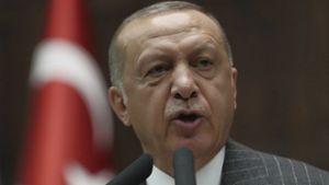 Der türkische Präsident Erdogan hat seine Liebe zu VW entdeckt. Foto: AP