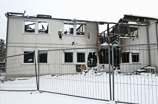 Wurde ein Raub der Flammen: die Asylbewerberunterkunft in der Heinkelstraße. Foto: Archiv/Peter Mann