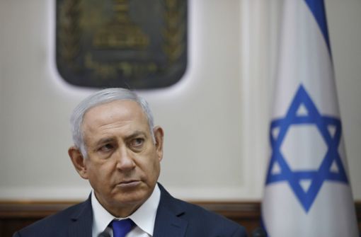 Premier Benjamin Netanjahu sieht sich als unersetzlich – doch sieht seine Partei das genauso? Foto: dpa/Abir Sultan