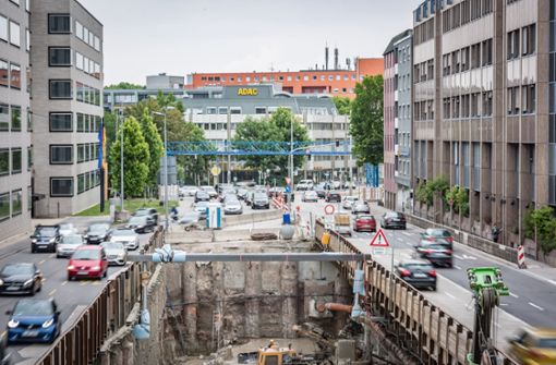 75 Prozent der Stuttgarter empfinden den Straßenverkehr als zu massiv. Foto: Lichtgut/Julian Rettig