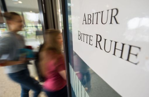 Im Kreis Karlsruhe hat es eine Panne beim Deutsch-Abi gegeben. (Symbolfoto) Foto: dpa