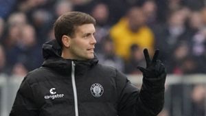 Fabian Hürzeler bleibt Trainer des FC St. Pauli. Foto: Marcus Brandt/dpa