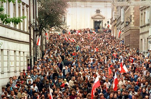 Demonstration der Solidarnosc-Bewegung am 1. Mai 1989 in Warschau Foto: AFP