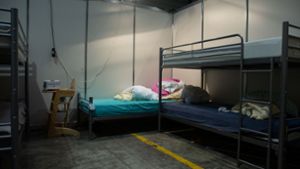 Eine  Flüchtlingsunterkunft in Stuttgart im Herbst 2022  von innen. Foto: Lichtgut/Leif Piechowski